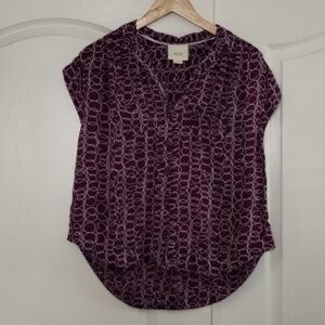 Anthro Maeve purple with white print button down short sleeve size small blouse